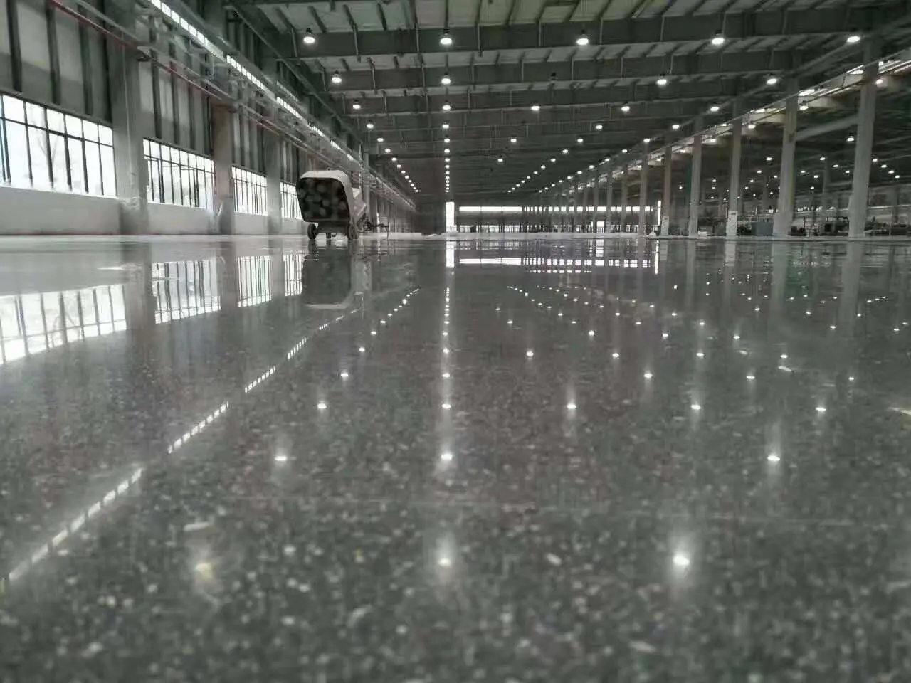 金刚砂耐磨地坪