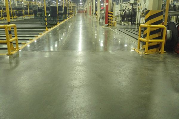 轮胎车间地面材料