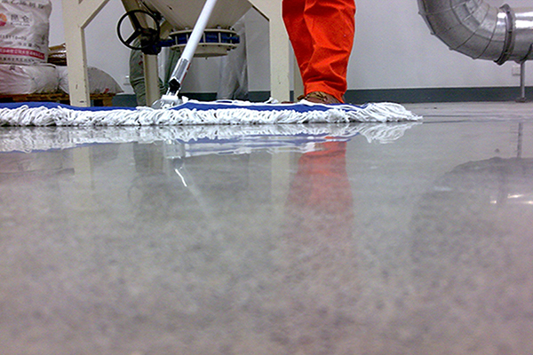 旧水泥地面翻新